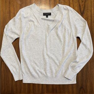 Banana Republic Women's Light Heather Gray V-Neck Sweater